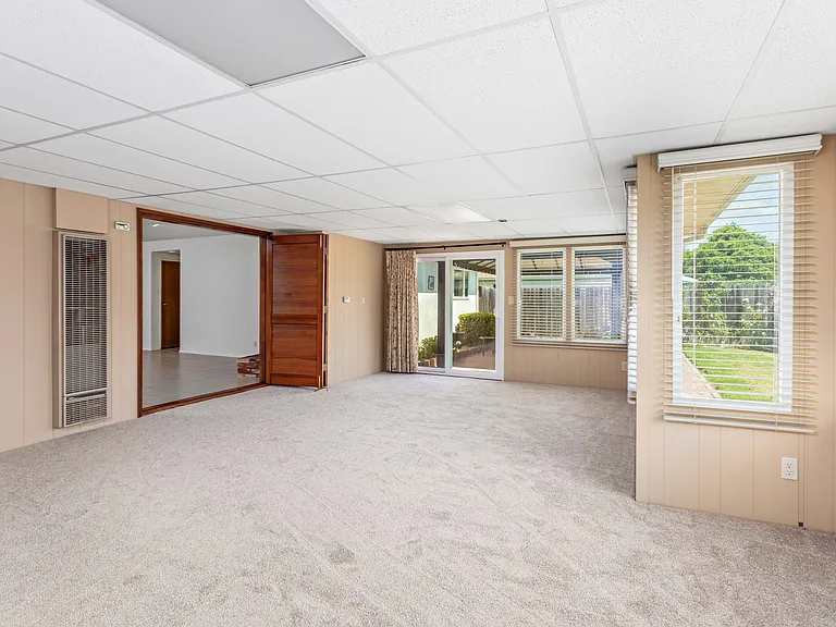 6221 Marlborough Dr — Photo 11