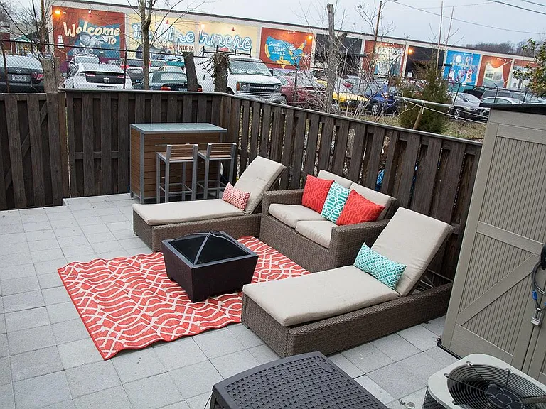 3714 Edison St — Photo 2