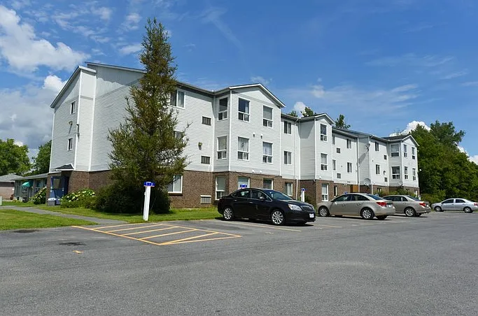 825 Claxton Ter #1A — Photo 9