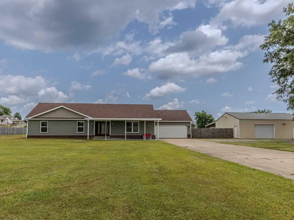 331 Vaughn Dr, Paragould, AR 72450