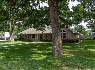 1710 Cates St, Bridgeport, TX 76426