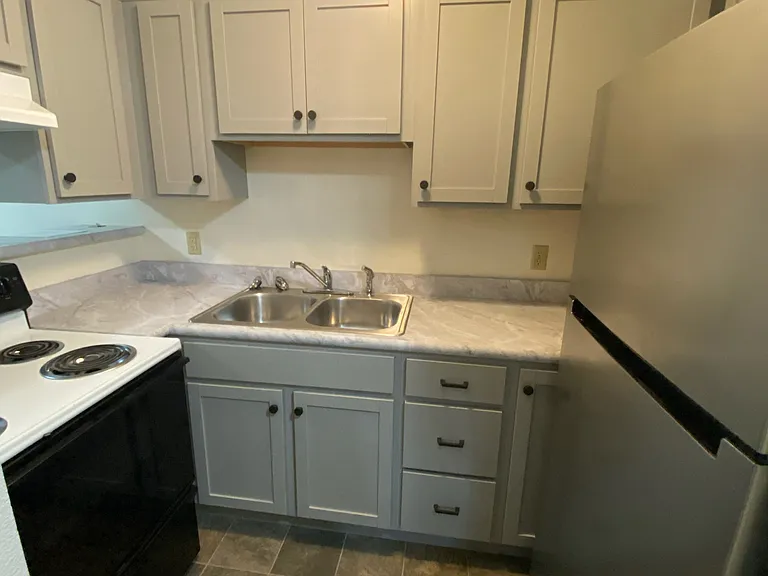 440 Josephine Drive - 29 — Photo 5