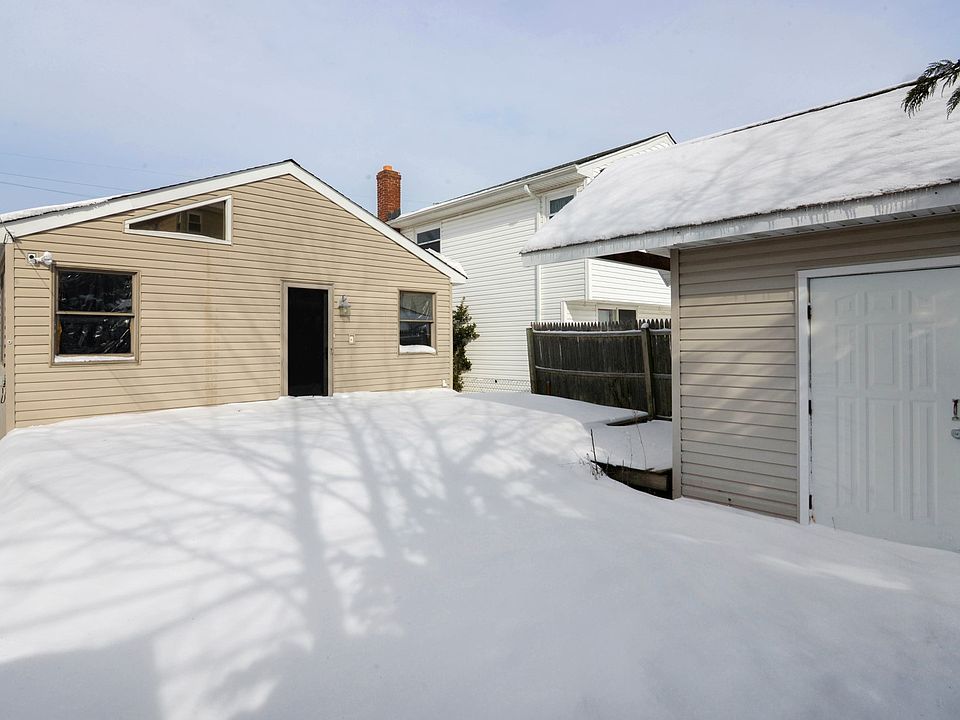 2nd image of 159 Waterford Rd