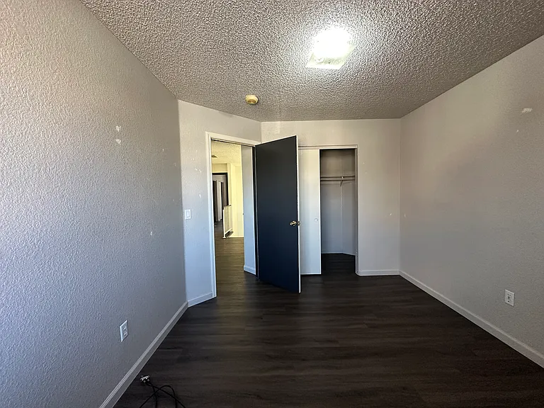 4541 Creekside Cir — Photo 12
