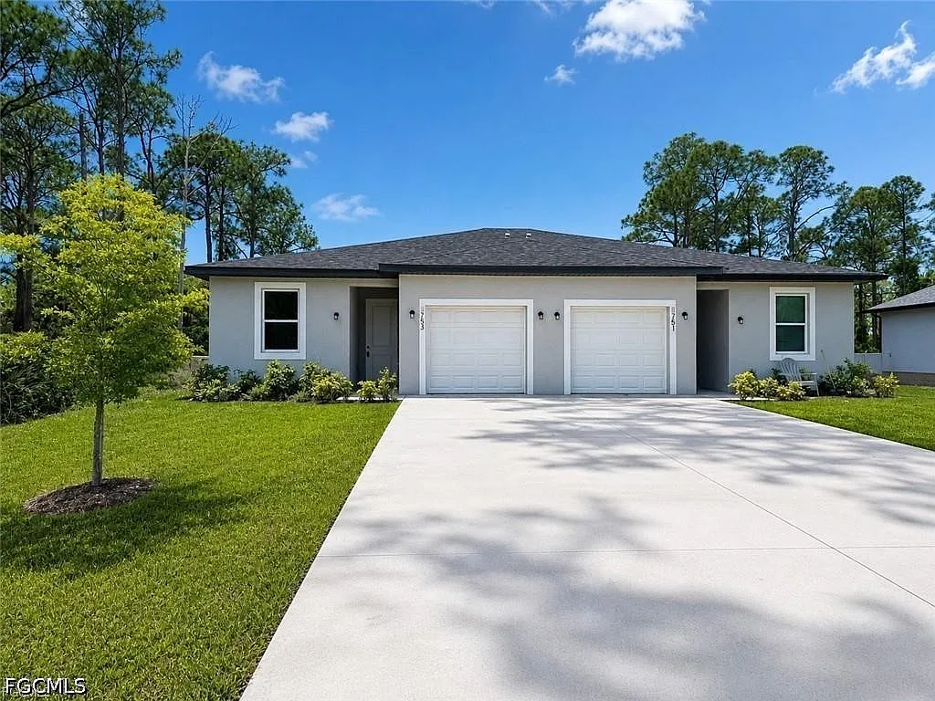 3 bed, 2.0 bath, 2172 sqft, $1,800 — Photo 1