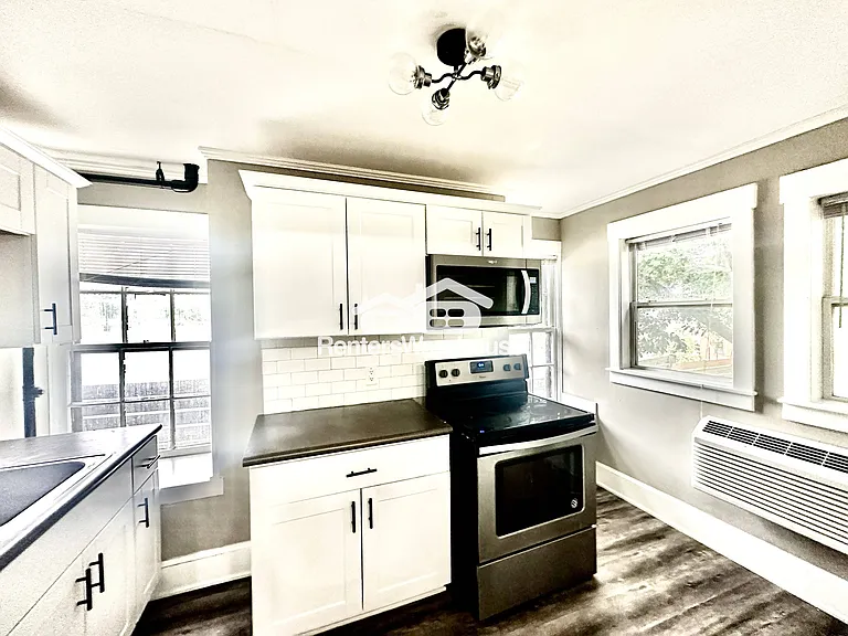 2500 Grand Ave #2 — Photo 8