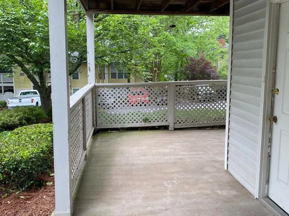 6816 Glenridge Dr APT A, Sandy Springs, GA 30328