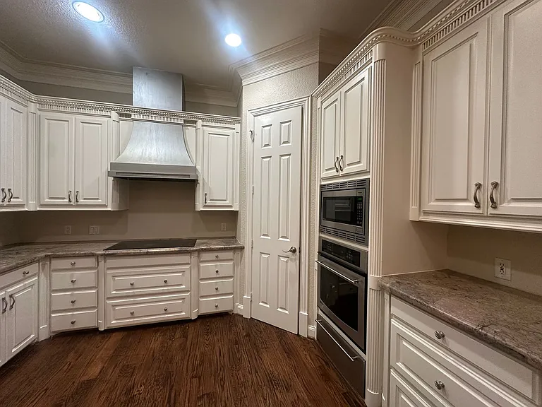 11351 Hilltop Rd — Photo 22