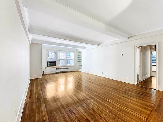 5th image of 419 E 57th St #F9