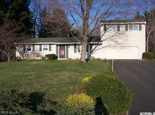 13221 Marilyn Dr, Chesterland, OH 44026