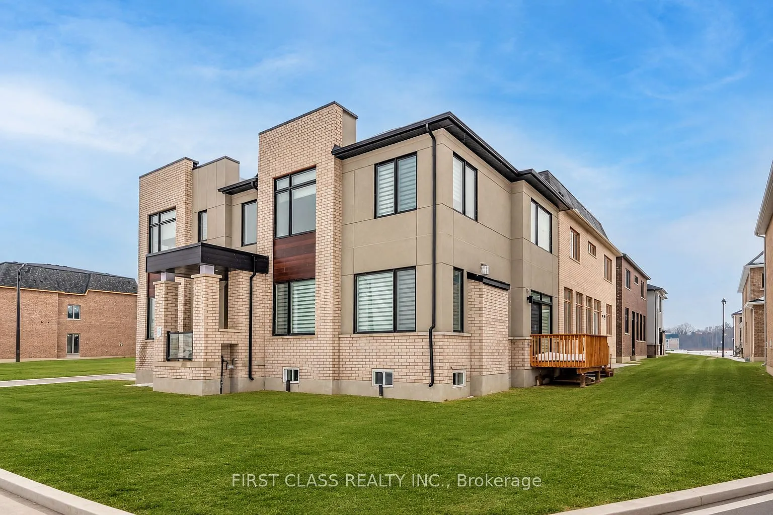 4 bed, $4,900 — Photo 2