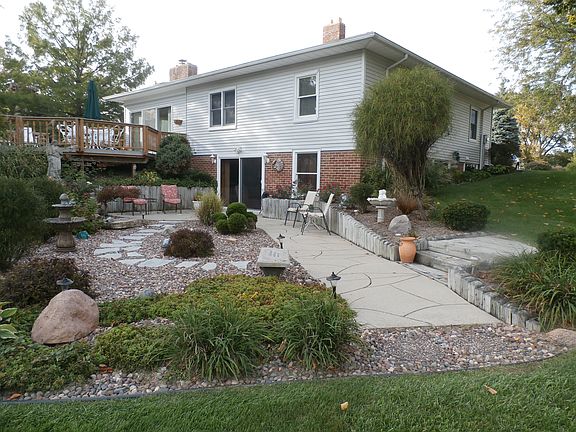 2nd image of 104 Brookside Dr