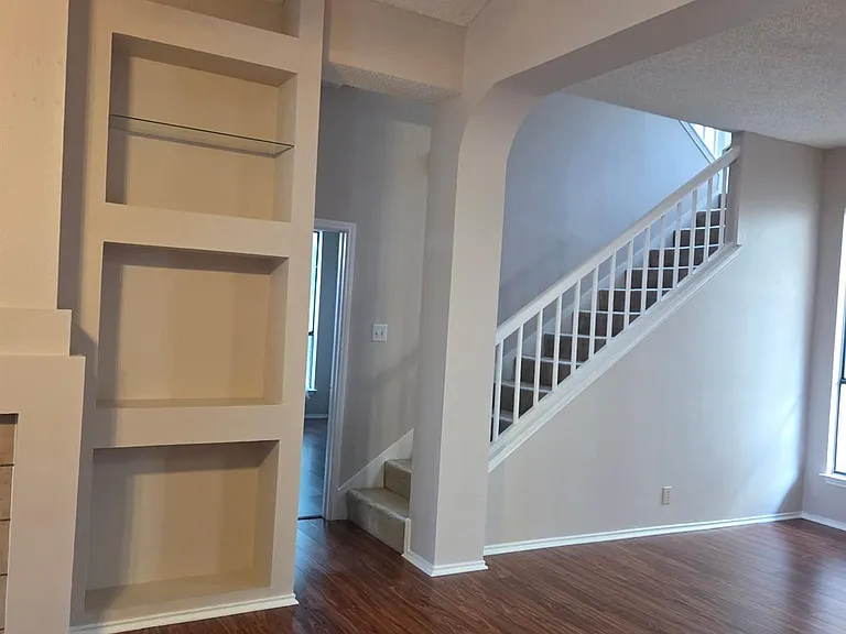 3215 Tree Grove Dr — Photo 15