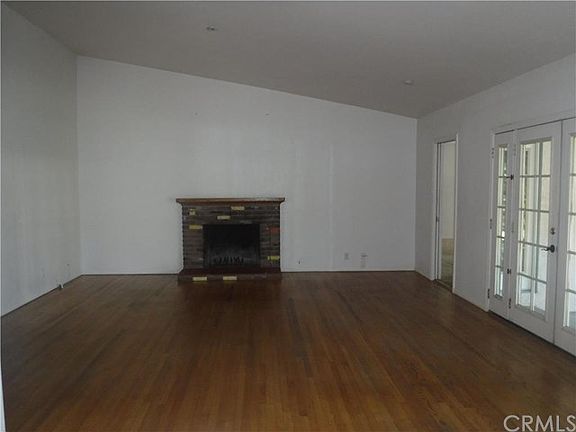 3rd image of 1199 E Redding Way