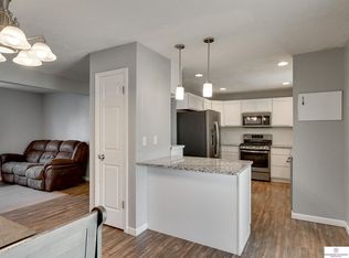 818 S 9th St, Plattsmouth, NE 68048