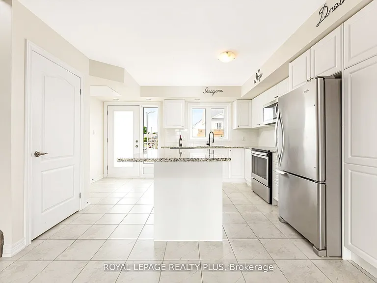 120 Watson Pkwy N #1 — Photo 9