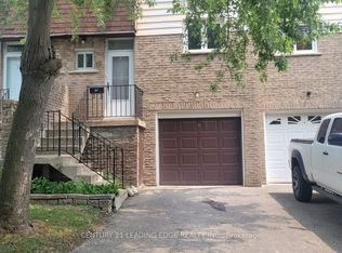 50 Brookmill Blvd #10, Toronto, ON M1W2L4