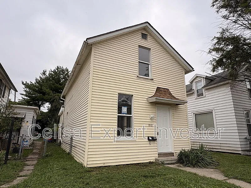 2 bed, 1.0 bath, 1200 sqft, $1,075 — Photo 1