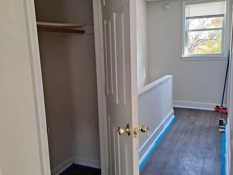 1100 Green St — Photo 23