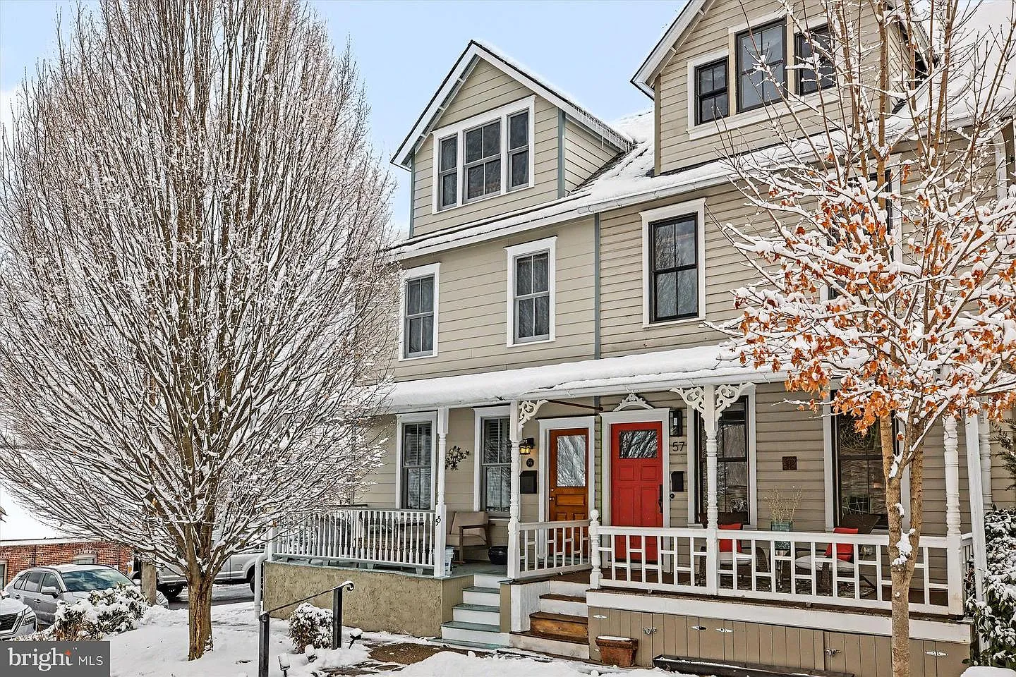55 Buttonwood St photo 1