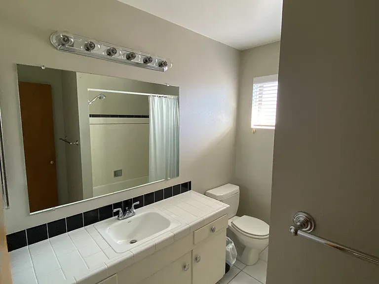 8414 E Montecito Ave — Photo 3