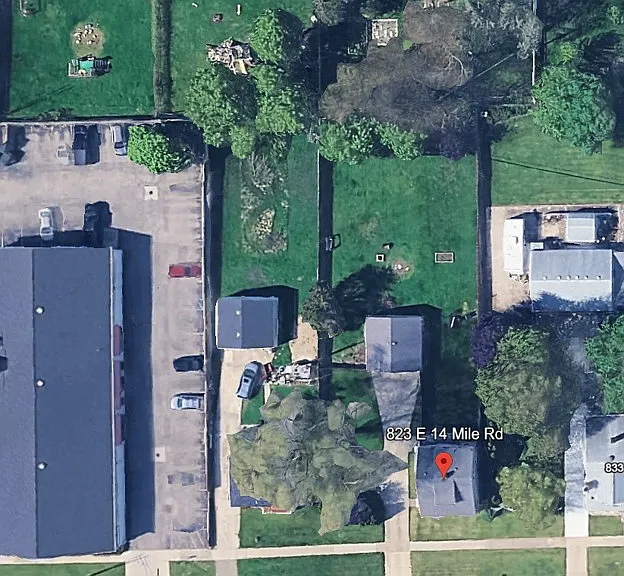 823 E Forteen Mile Rd — Photo 22