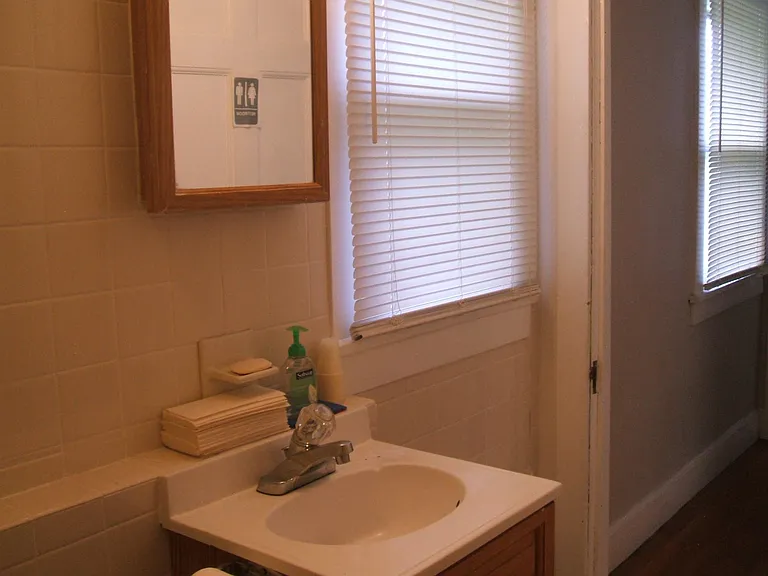 2111 Oak Tree Rd — Photo 12