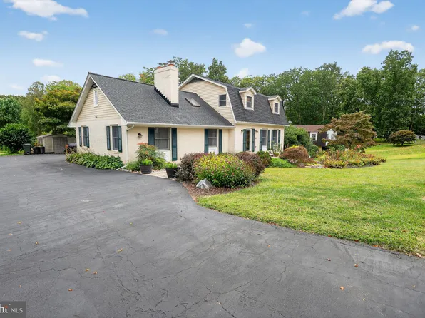 5934 Grace Lee Ave, Sykesville, MD 21784