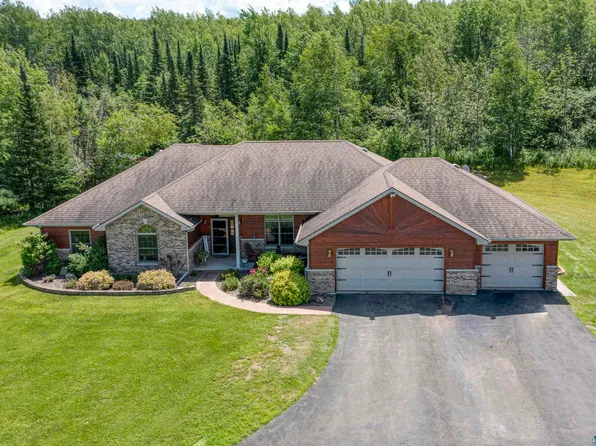 4678 E Ridgeview Dr, Superior, WI 54880