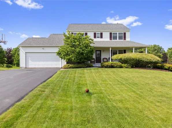 4797 Fawn Hl, Syracuse, NY 13215
