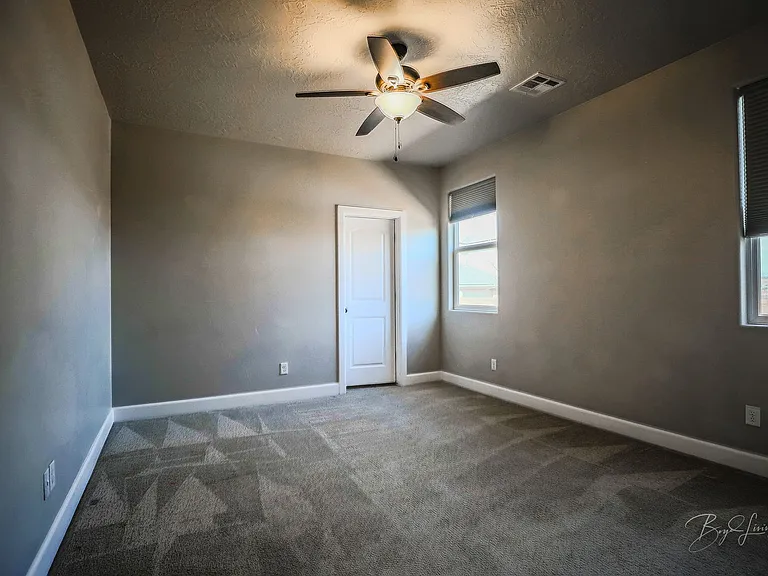 3035 E 2805 South Cir — Photo 25