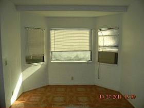 5th image of 44110 Dahlia St