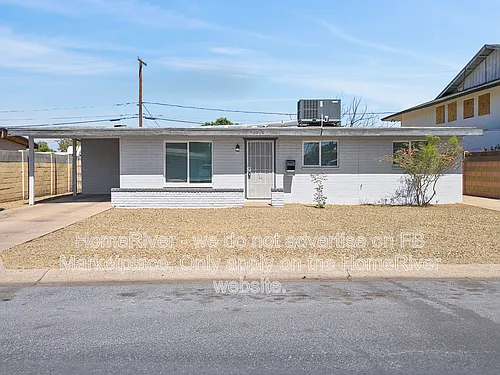 6019 N 32nd Dr Photo 1