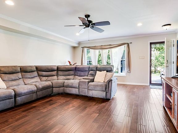 4th image of 4125 Ritten House Ln