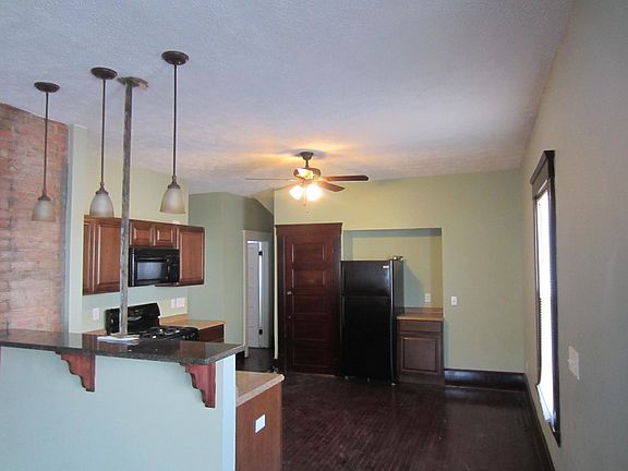 3rd image of 1734 Corning Ave #Dwn