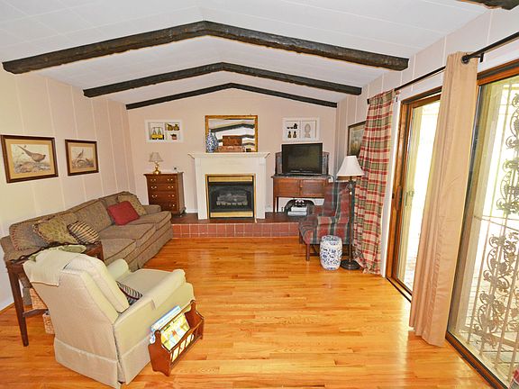 4th image of 438 Gaylewood Dr