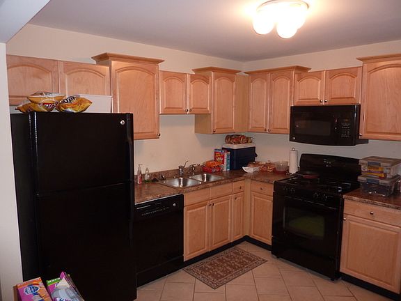 3rd image of 1096 Colony Lake Dr #1096