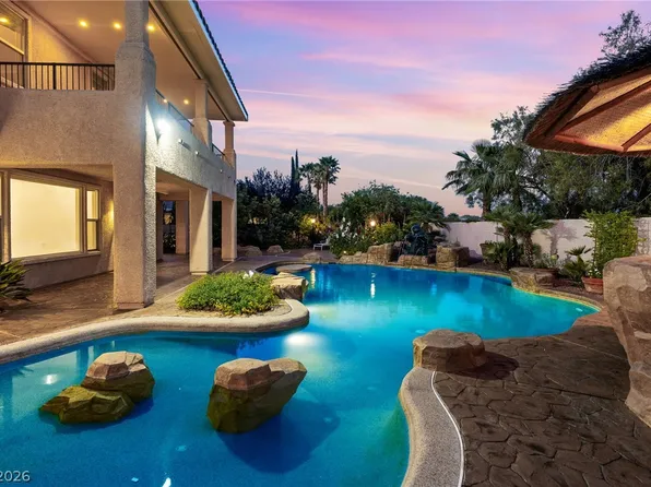 3010 Hammerwood Dr, Las Vegas, NV 89135
