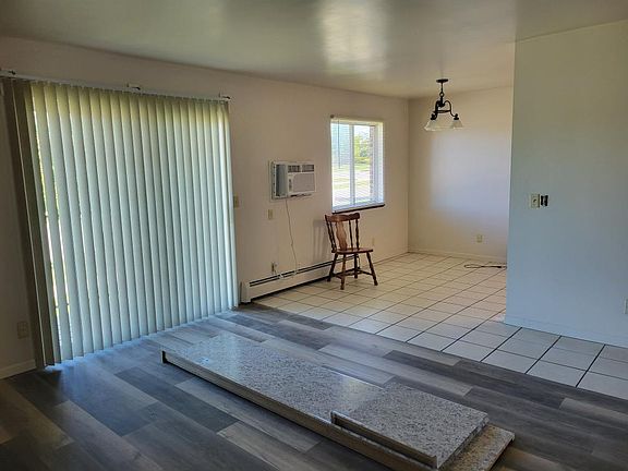 3rd image of 332 Hope Ave APT B