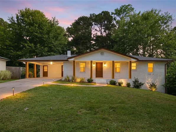 501 Pineview Dr SE, Smyrna, GA 30082