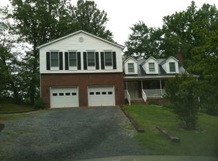 13443 Hume Rd, Hume, VA 22639