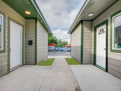 2910 S laredo, San Antonio, TX, 78207