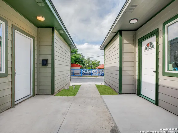 2910 S laredo, San Antonio, TX 78207