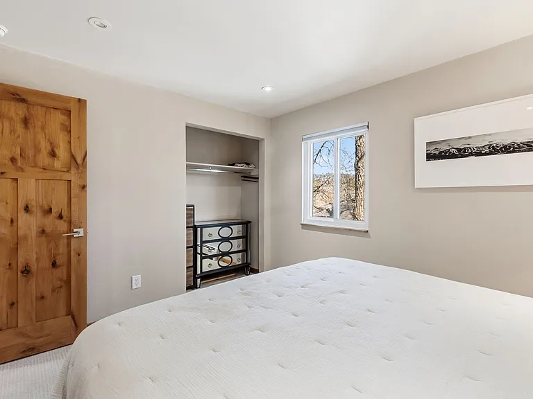 412 S Main St #221 — Photo 14