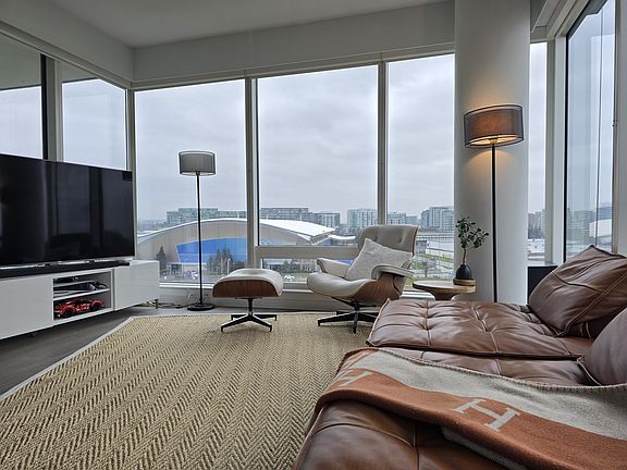 2nd image of 5111 Brighouse Way #805