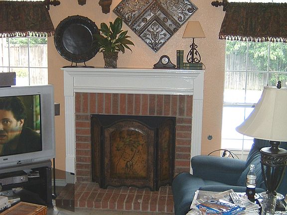 5th image of 2217 S Branch Dr