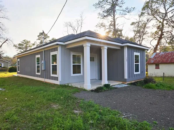 108 Augusta Ave, Thomasville, GA 31792