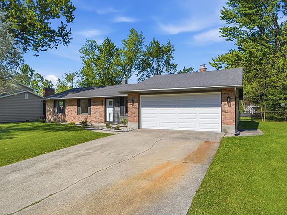 3rd image of 5001 Firwood Dr