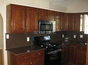 5th image of 327 W Sherwood Dr