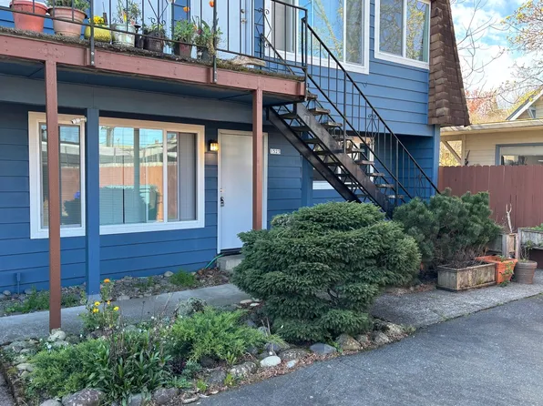 SE 49th and Hawthorne Blvd, 1525 SE 49th Ave #1525, Portland, OR 97215